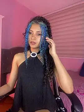 Franchezcaa  online show from 14, 4, 2026