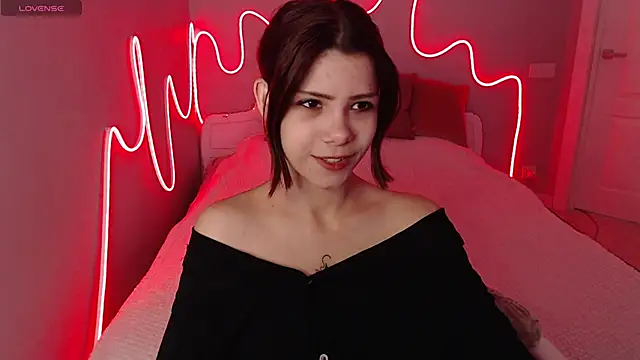Snapshot of llittle-peachh chatting on 2, 6, 2026 llittle-peachh online show from 2, 6, 2026