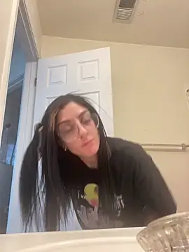 Mariyyumyums online show from 16, 4, 2026