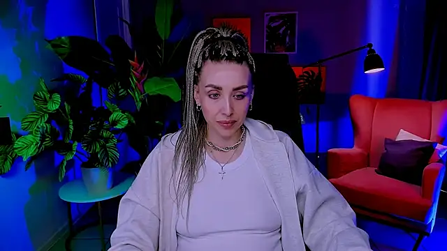 MonicaRiley online show from 27, 4, 2026