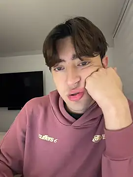 MatthewMoore  online show from 19, 4, 2026