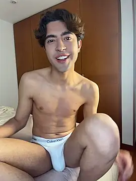 Snapshot of MatthewMoore_ chatting on 17, 6, 2026 MatthewMoore online show from 17, 6, 2026