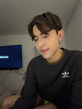 MatthewMoore  online show from 18, 4, 2026