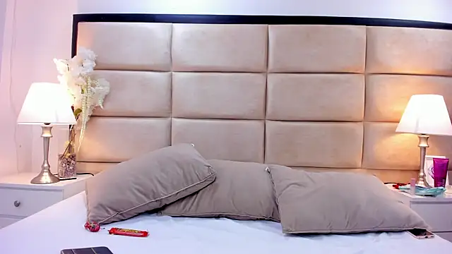 MeganVelvet  online show from 21, 4, 2026