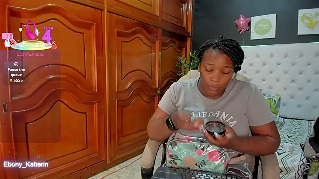 ebony katterin online show from 20, 4, 2026