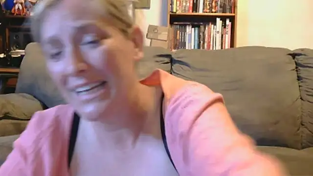 Snapshot of MistyMountains96 chatting on 5, 6, 2026 MistyMountains96 online show from 5, 6, 2026