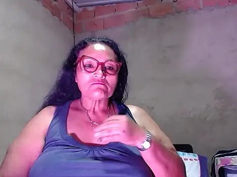 Snapshot of _BellaNocturna chatting on 13, 5, 2026 BellaNocturna online show from 13, 5, 2026