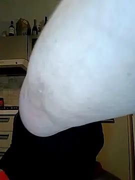 bear skinny online show from 19, 4, 2026