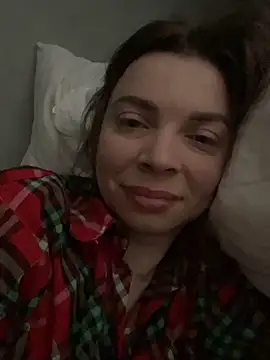 Luna2547 online show from 4, 4, 2026