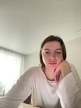 Luna2547 online show from 7, 3, 2026