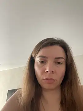 Luna2547 online show from 8, 3, 2026