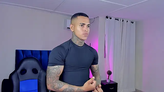 tyler bell  online show from 23, 4, 2026