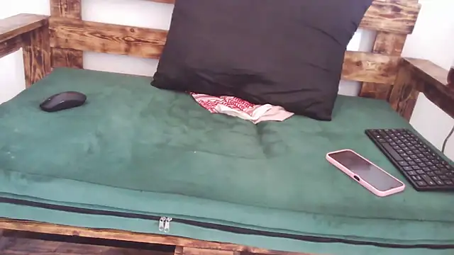 pinkycat online show from 18, 3, 2026