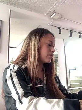 Baby Pink Love online show from 21, 4, 2026