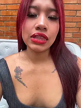 Snapshot of Cherry_Charlottee chatting on 5, 5, 2026 Cherry Charlottee online show from 5, 5, 2026