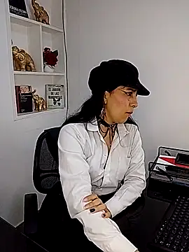 jaade doll online show from 31, 3, 2026