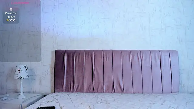 Gisselle Tomposon online show from 11, 3, 2026