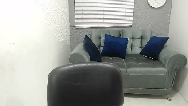 kimmyfuckass online show from 16, 3, 2026