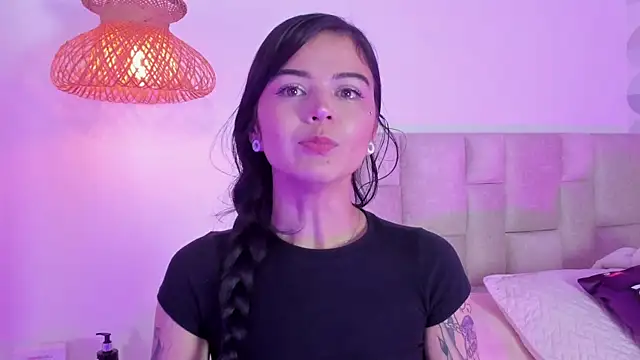 Vanessa cruz 18 online show from 1, 6, 2026