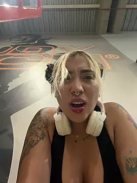 ManuelaVeeleez online show from 16, 7, 2026