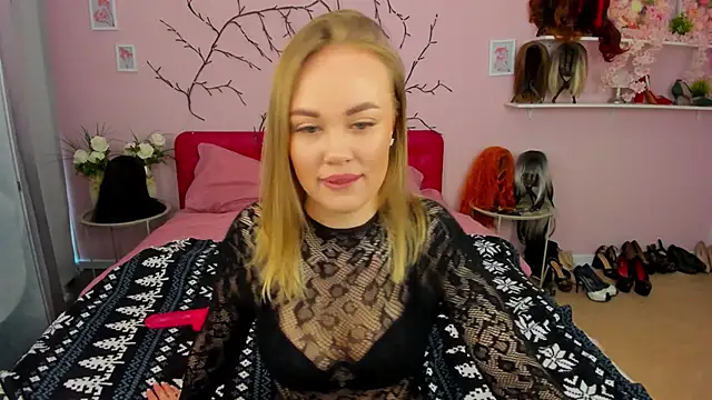 HannahWillow online show from 9, 3, 2026