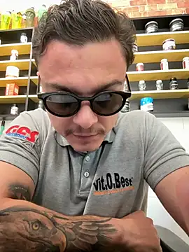 Arthurtatoo28 online show from 3, 3, 2026