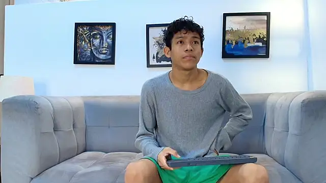 SKINNY BOYXXX online show from 3, 4, 2026