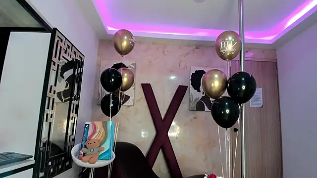 SKINNY BOYXXX online show from 15, 4, 2026