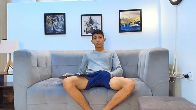 SKINNY BOYXXX online show from 9, 4, 2026