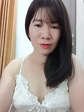 Bondgirl 9 online show from 4, 7, 2026