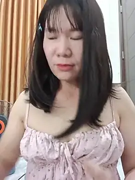 Bondgirl 9 online show from 13, 7, 2026