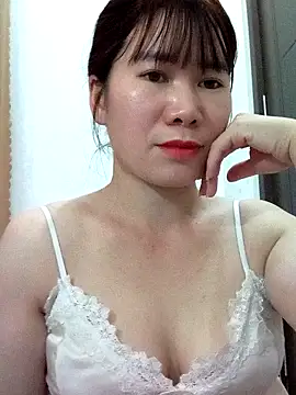 Snapshot of Bondgirl_9 chatting on 31, 5, 2026 Bondgirl 9 online show from 31, 5, 2026