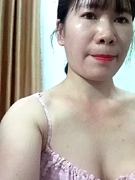 Snapshot of Bondgirl_9 chatting on 29, 5, 2026 Bondgirl 9 online show from 29, 5, 2026