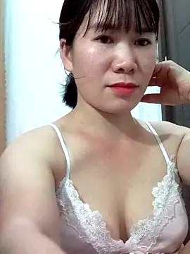Snapshot of Bondgirl_9 chatting on 2, 6, 2026 Bondgirl 9 online show from 2, 6, 2026