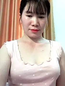 Snapshot of Bondgirl_9 chatting on 16, 5, 2026 Bondgirl 9 online show from 16, 5, 2026