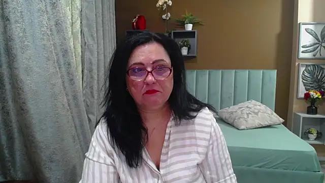 ValerieSmiths online show from 7, 3, 2026