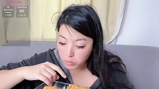 Tavie1744 online show from 11, 4, 2026