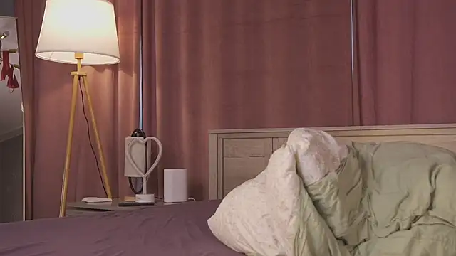 Miranda May online show from 23, 4, 2026