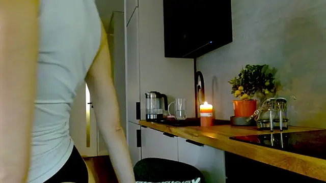 misssweet online show from 29, 4, 2026