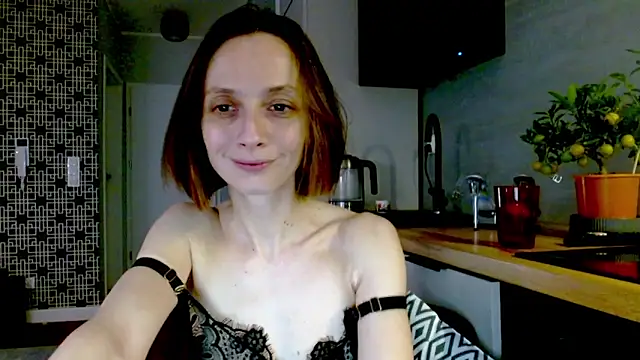 Snapshot of misssweet chatting on 8, 5, 2026 misssweet online show from 8, 5, 2026