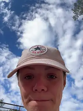 SkinnyLilly online show from 12, 3, 2026