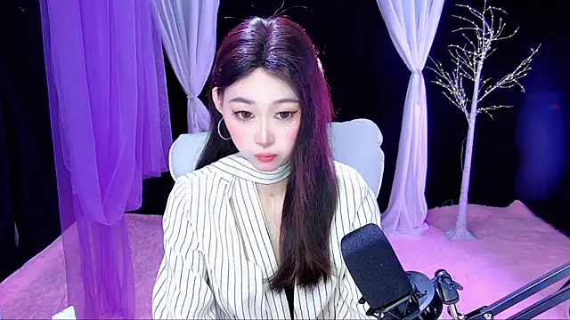 Snapshot of Tili-668 chatting on 17, 3, 2026 Tili-668 online show from 17, 3, 2026