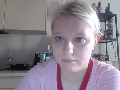 Snapshot of LenaSecret19 chatting on 4, 8, 2026 LenaSecret19 online show from 4, 8, 2026