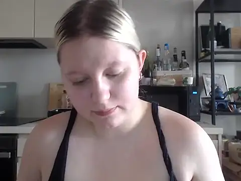Snapshot of LenaSecret19 chatting on 29, 6, 2026 LenaSecret19 online show from 29, 6, 2026