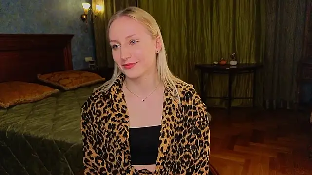 CatarinaGulla online show from 9, 3, 2026