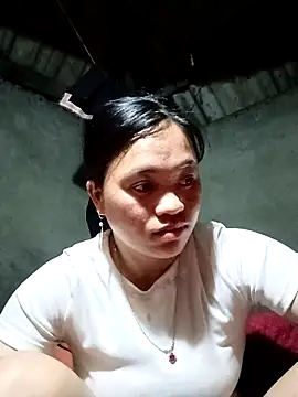 Snapshot of Mayxinh_love chatting on 4, 4, 2026 Mayxinh love online show from 4, 4, 2026