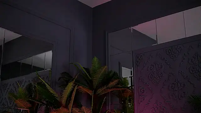 BrattyScarlet online show from 14, 4, 2026