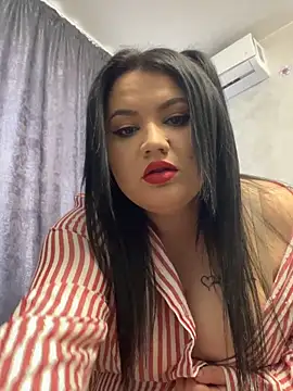 julietalovee online show from 10, 3, 2026