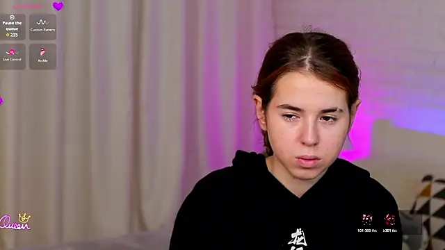 Jenny  fox online show from 4, 3, 2026