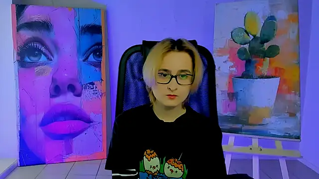 LixeLuna online show from 4, 3, 2026